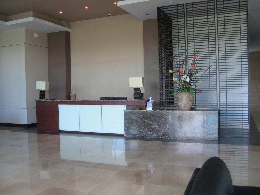 La Mirada Residence , Large 1 Bedroom Condo, Beaches , 3 Pools, Ocean Views, Fast Wifi, Netflix, Breakfast Included Lapu-Lapu City Zimmer foto