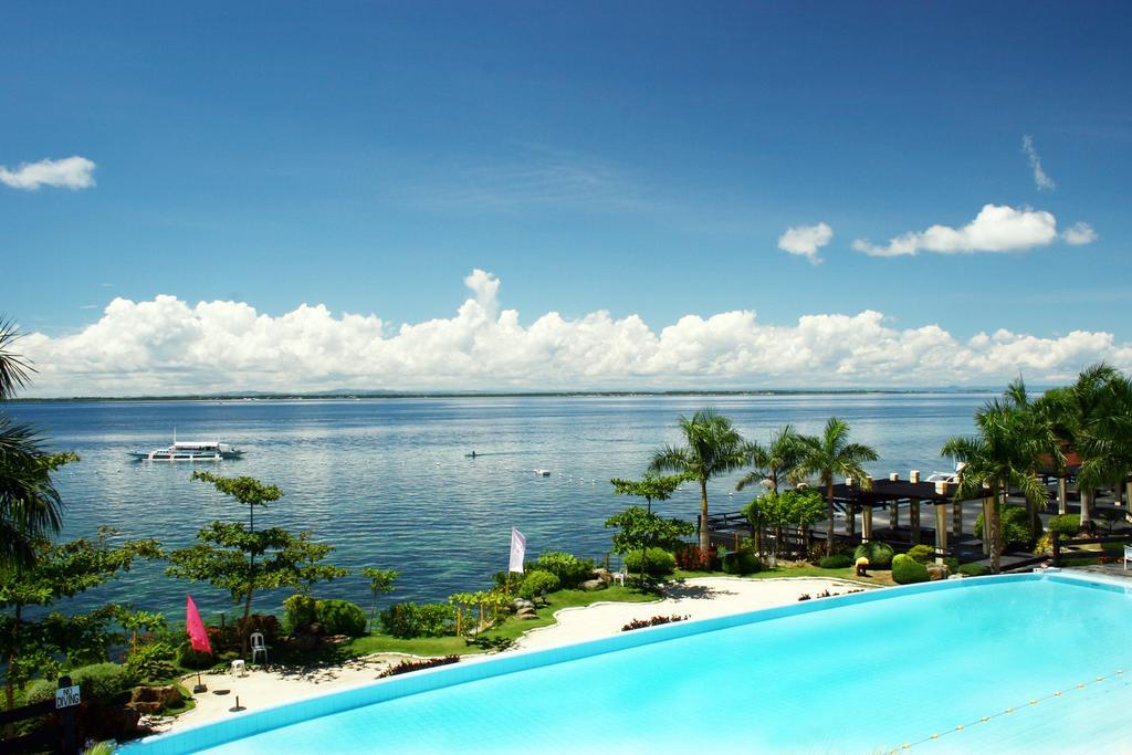 La Mirada Residence , Large 1 Bedroom Condo, Beaches , 3 Pools, Ocean Views, Fast Wifi, Netflix, Breakfast Included Lapu-Lapu City Zimmer foto