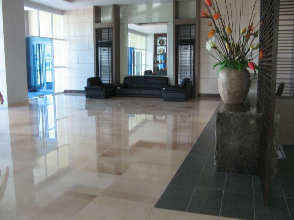 La Mirada Residence , Large 1 Bedroom Condo, Beaches , 3 Pools, Ocean Views, Fast Wifi, Netflix, Breakfast Included Lapu-Lapu City Zimmer foto